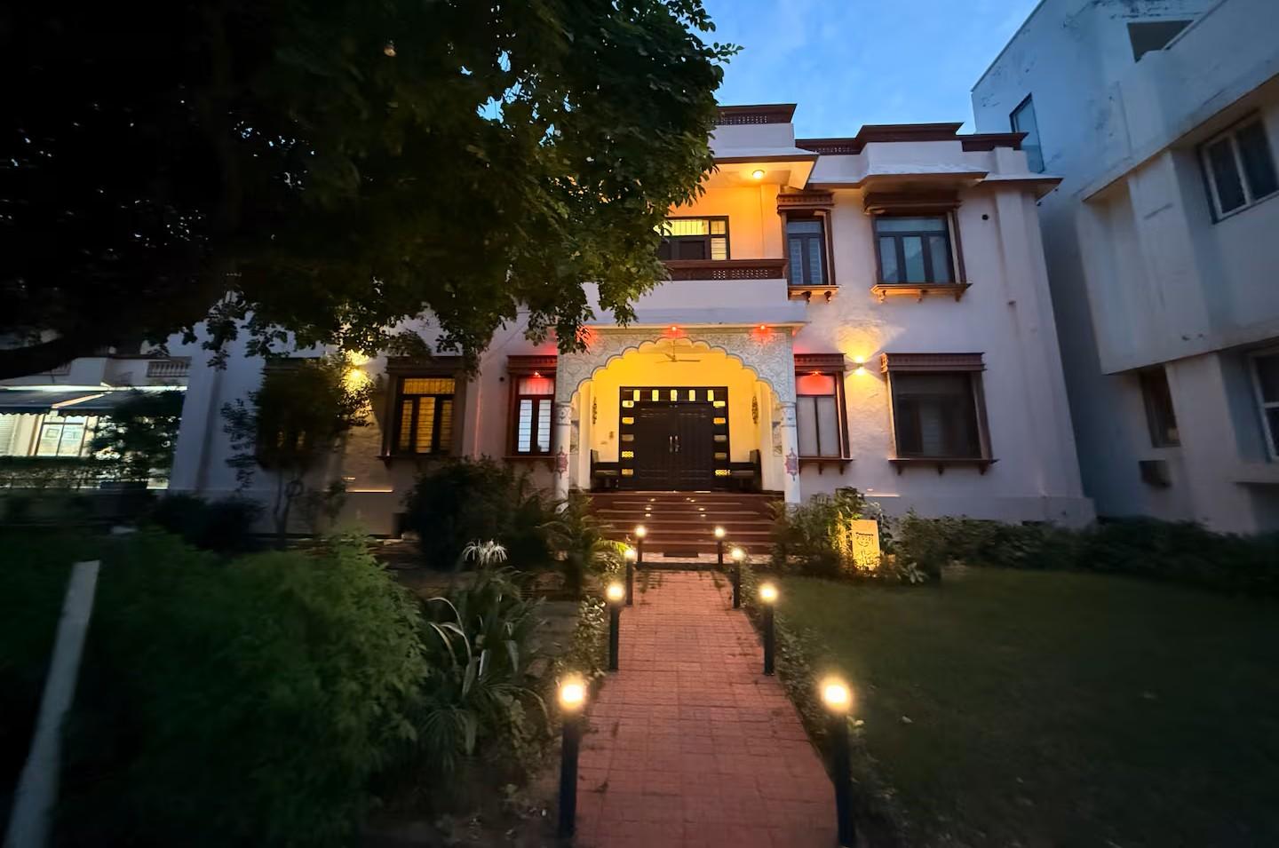 Palm Hill View luxury stay in Motidungri